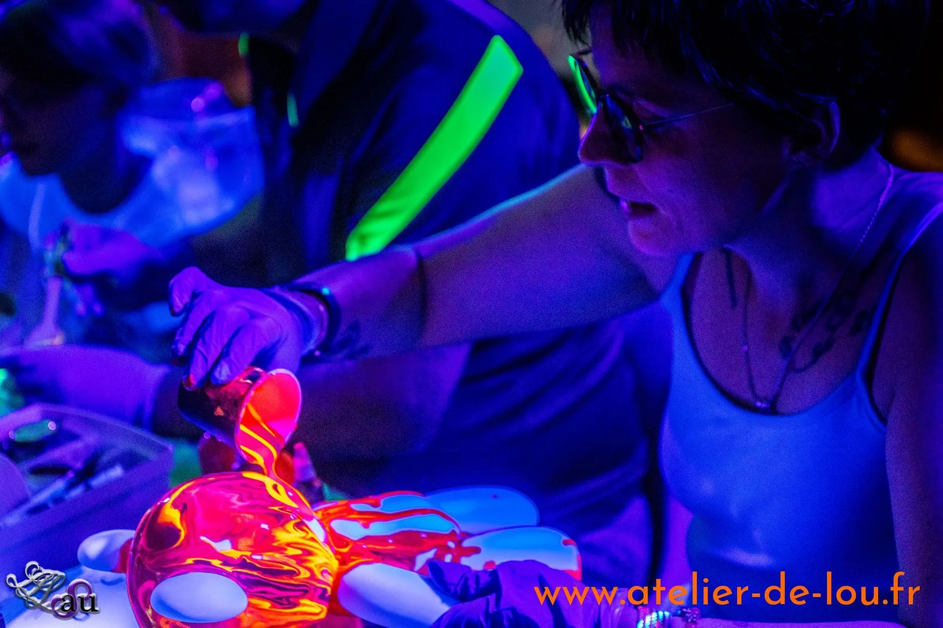 bear pourring / peinture acrylique fluide