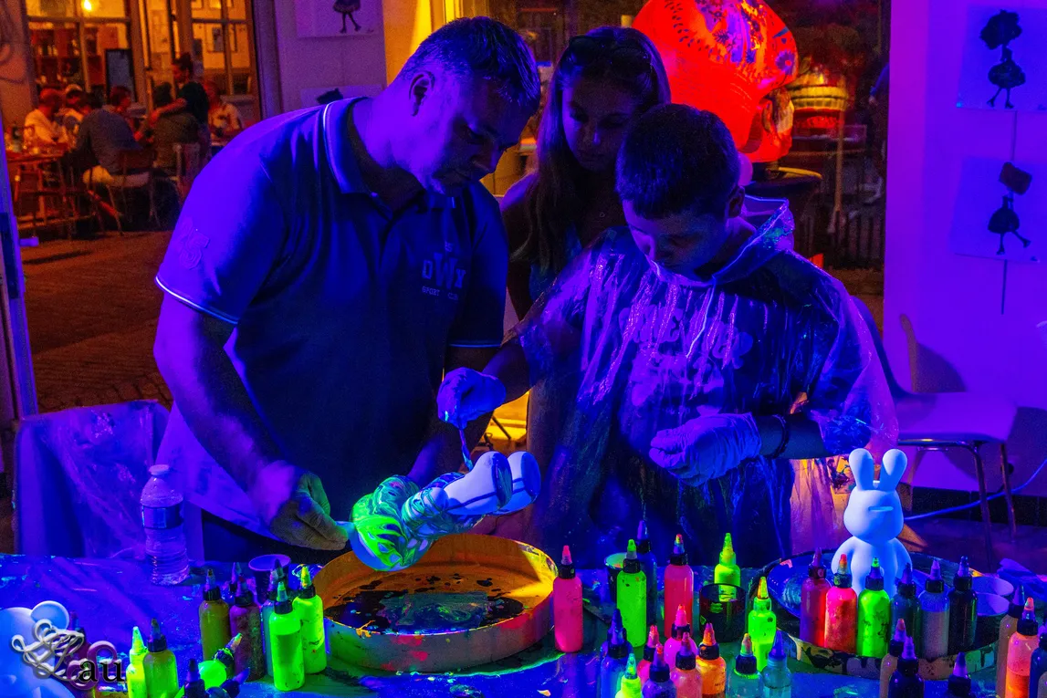 Activité de pouring bear en famille pour halloween